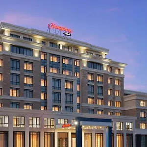 Hampton By Hilton Triumphal Arch Otel